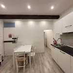 Spacious & Trendy 2Br Apartment