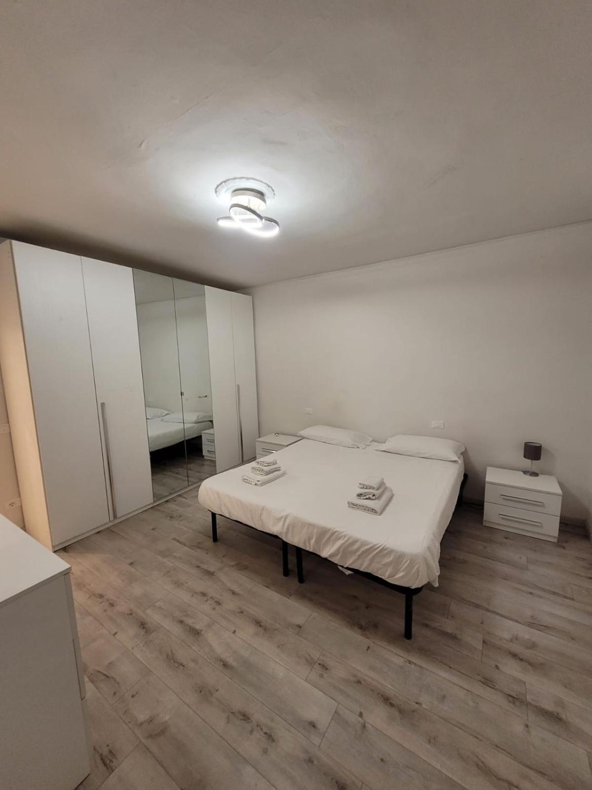 Spacious & Trendy 2br *